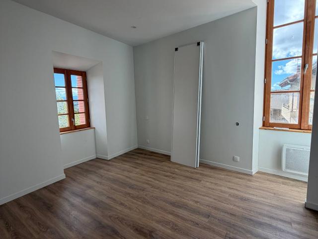 Appartement T4 entièrement rénové