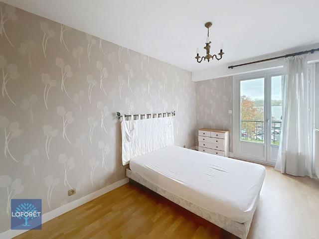 Appartement T4 FOUGERES à louer