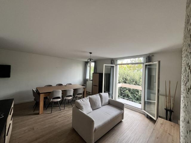 APPARTEMENT T4 / GARAGE PAU