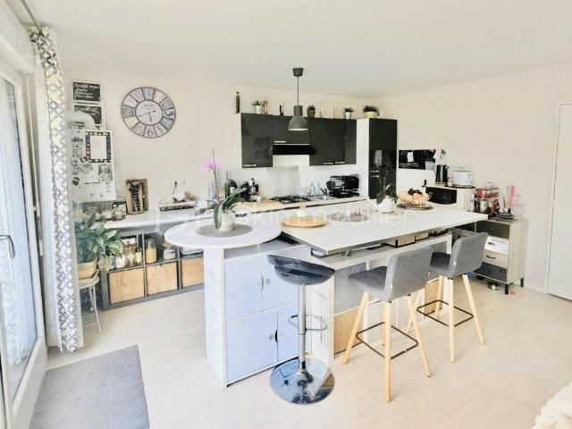 Appartement T4 lumineux – 71 m² avec balcon et cellier et charges basses