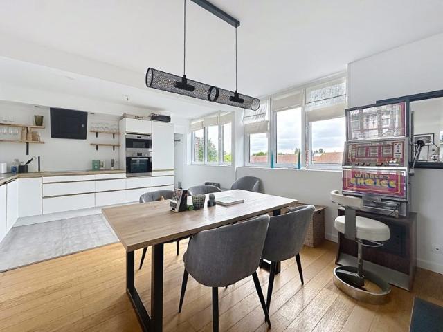 Appartement T4 lumineux avec balcon