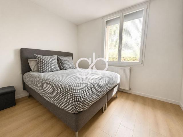 Appartement T4 lumineux avec 3 chambres, balcon et cellier à