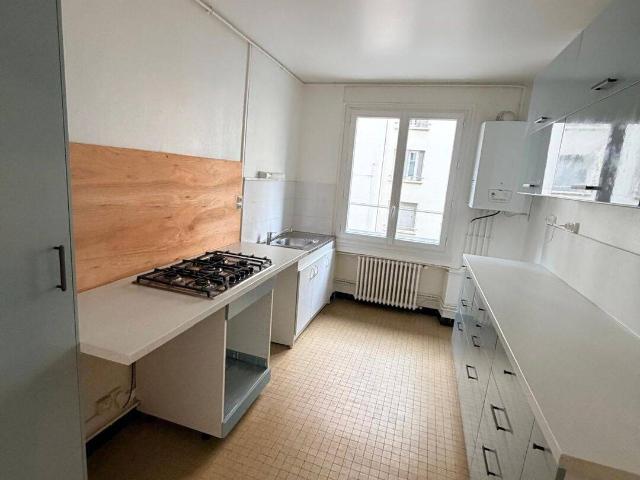 APPARTEMENT T4 LYON 4