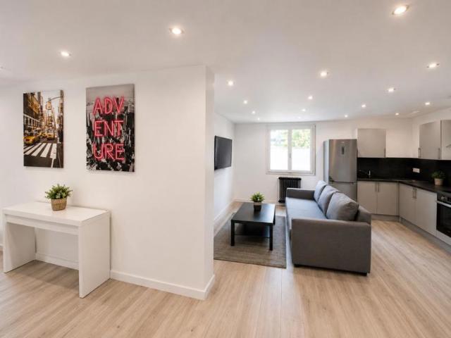 APPARTEMENT T4 METRO FLACHET