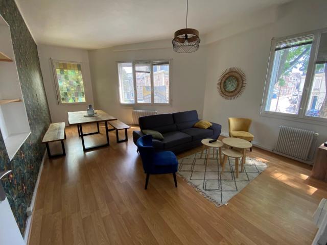 Appartement T4 meublé 111m2 bas Henriville