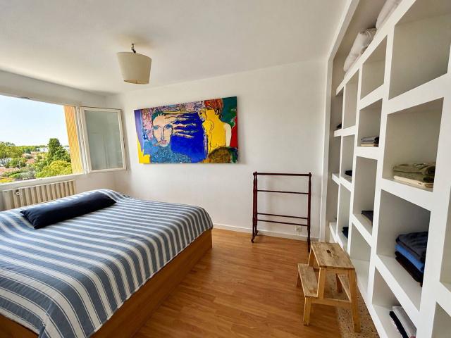 Appartement T4 meublé avec balcon et vue dégagée
