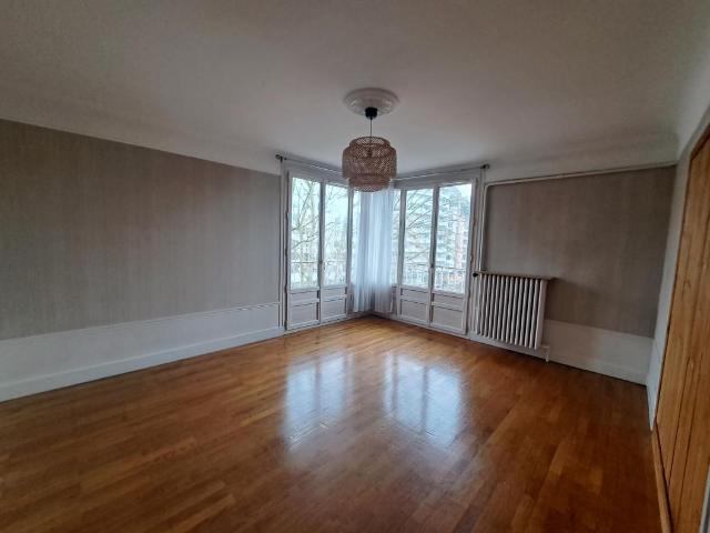 Bel Appartement T4 meublé avec cave et Grenier