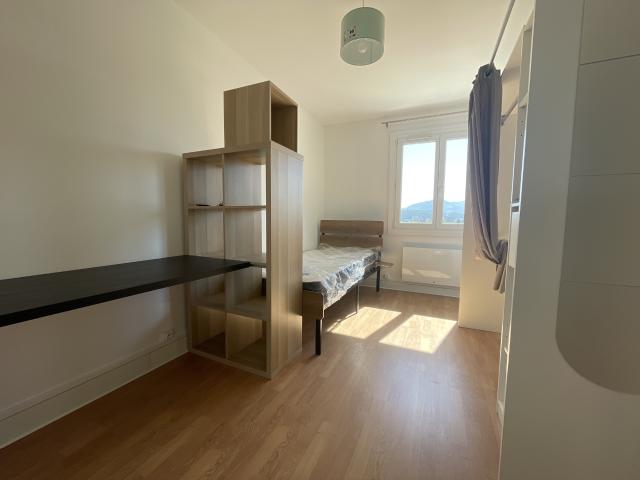 Appartement T4 meublé,fraichement rénové