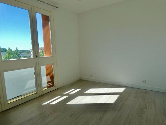 Appartement T4 MURET à louer