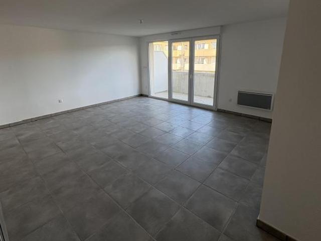 APPARTEMENT T4 NEUF de 78 m² AVEC BALCON ET PARKING