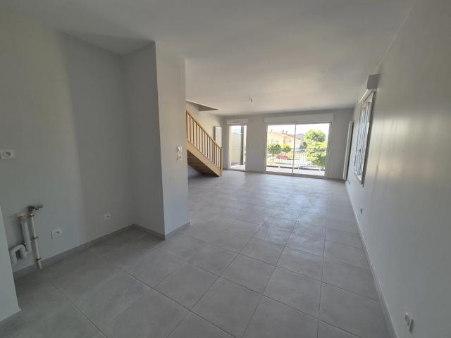 APPARTEMENT T4 DUPLEX NEUF AVEC GARAGE