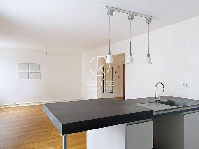 Appartement T4 Oullins 79m² balcon cave parking