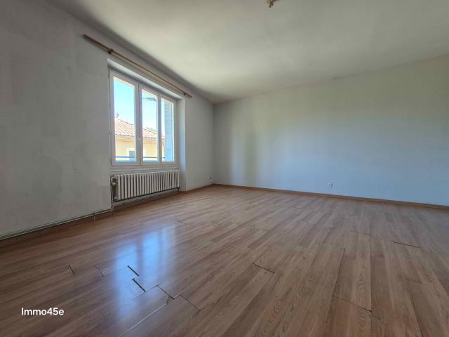 APPARTEMENT T4 + PARKING A TOURNON SUR RHONE SUD