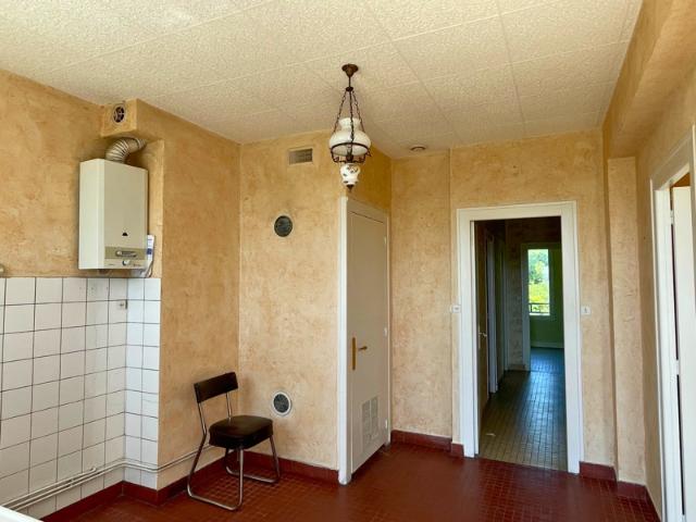 APPARTEMENT T4 avec potentiel de rénovation à VAL DE COGNAC