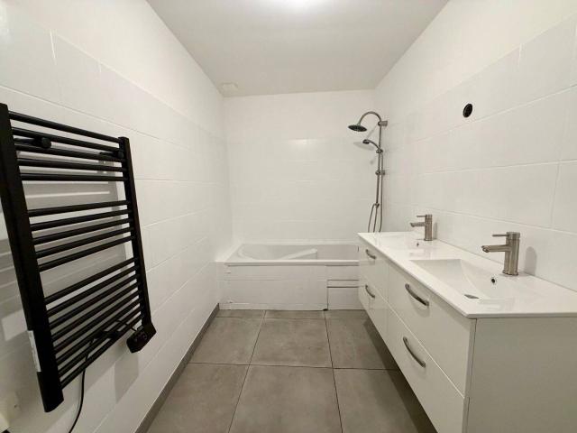 Appartement T4 rénové – 101 m² – Centre ville