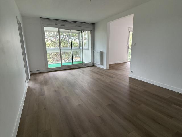 Appartement T4 rénové de 77 m2 Quartier Lorraine Cholet