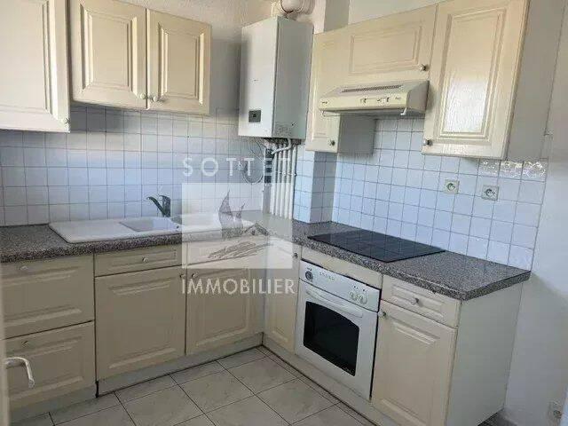 APPARTEMENT T4 RESIDENCE BAGNOLS/CEZE