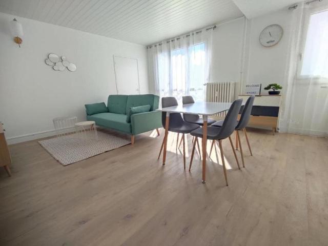 Appartement T4 Rue Kerguelen Eau et chauffage compris