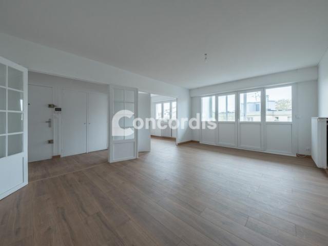Appartement T5 96m2 parking ascenseur balcon