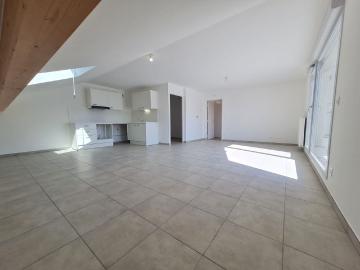 APPARTEMENT T5 105.79 M² + GARAGE DOUBLE 74250 FILLINGES