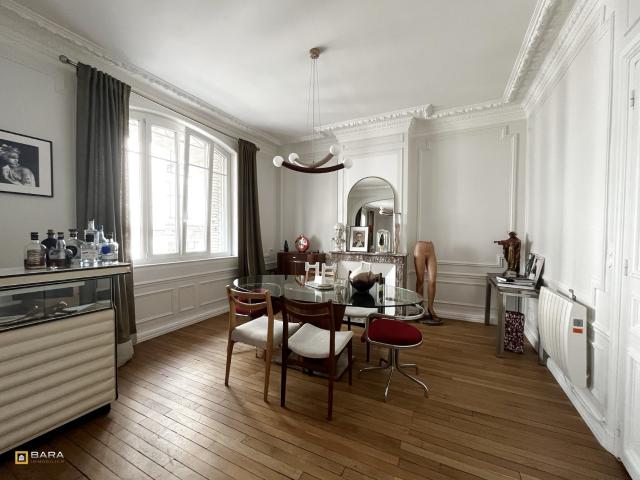 APPARTEMENT T5 127 m2 hyper centre