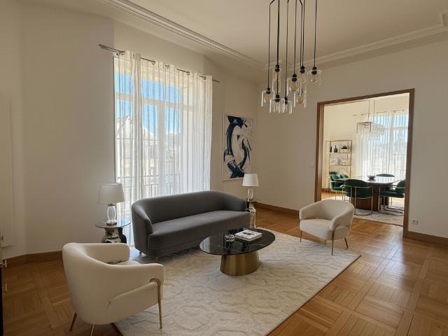 Appartement T5 – 145m2 – TOURS