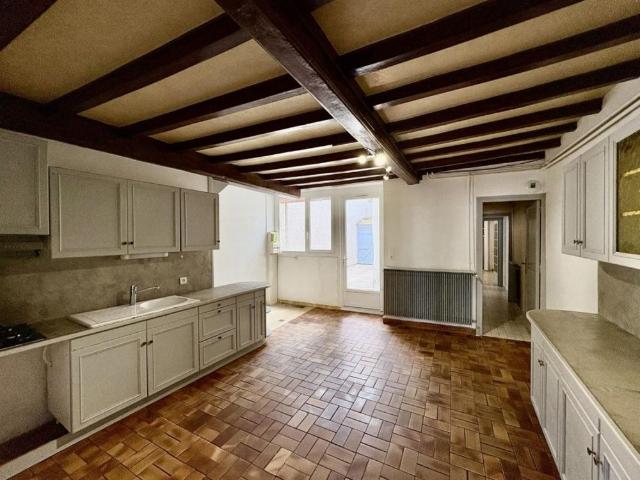 APPARTEMENT T5 A LOUER A SAINT SYMPHORIEN DE LAY