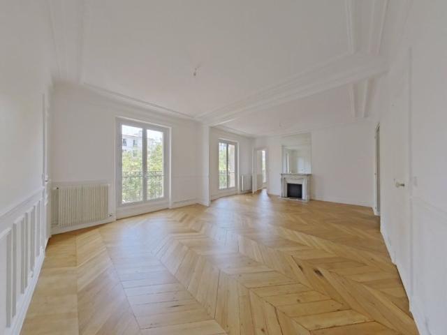 APPARTEMENT T5 A LOUER PARIS 17EME ARRONDISSEMENT Ternes 6 106.4 m 3 530 €