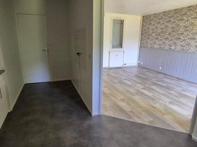 APPARTEMENT T5 AVEC BALCON