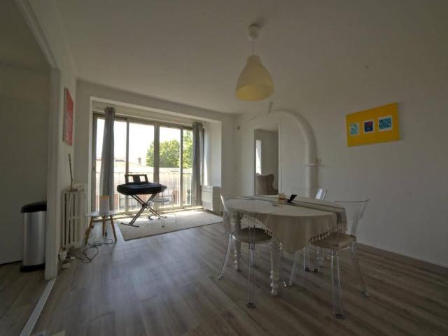APPARTEMENT T5 CENTRE VILLE CLIMATISE