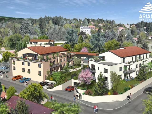 Appartement T5 en dernier étage avec grandes terrasses et cl