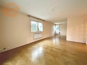 Appartement T5 Garage, Parking et Cave