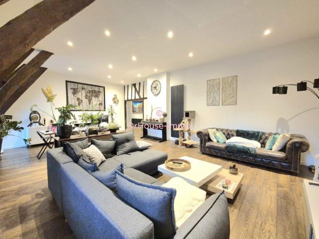 Appartement T5 hypercentre ville une grande cave