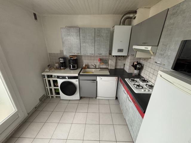 HIDRI IMMOPLUS vous propose en exclusivité un appartement T5 loué à Seyssinet Pariset