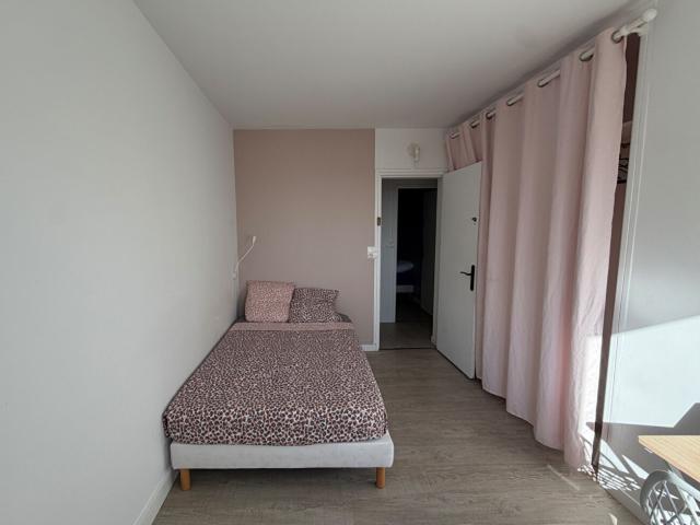 Appartement T5 meublé à louer au Petit Quevilly quartier Jardin des Plantes