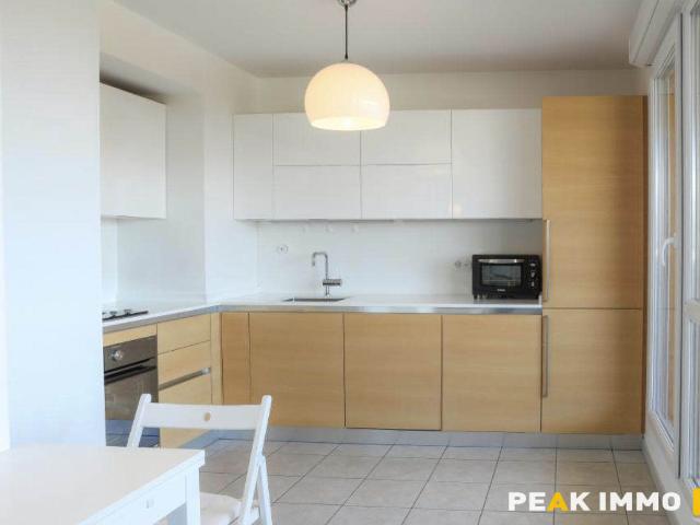 Appartement T5 meublé en attique de 114m2