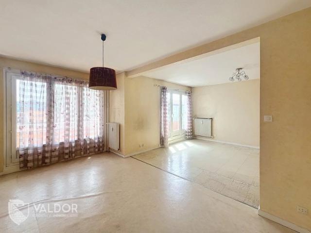 APPARTEMENT T5 QUARTIER DU SOLEIL