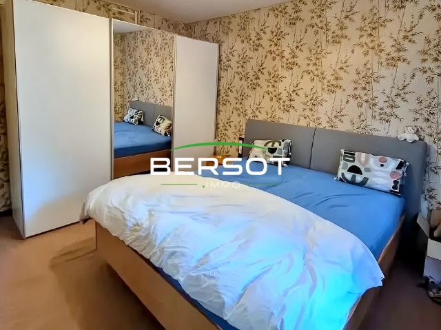 Appartement T6 avec dépendance à Chaon secteur lac saint point, proche frontière