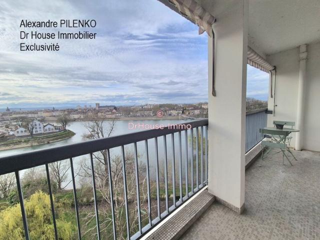 Appartement T6 avec vue 103m2 double loggia Résidence Rives de Saône Place de parking privative Cave
