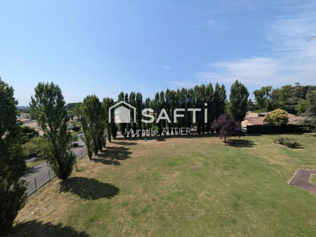 Appartement t6 lumineux 110 m² calme