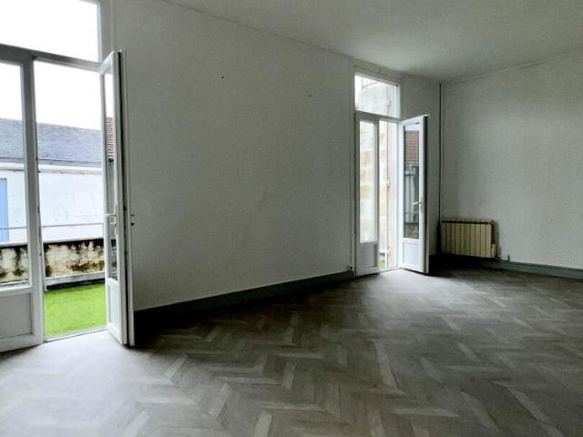 Appartement T6 près de SAINTES à louer