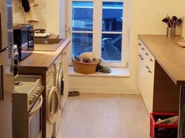 appartement T 3 en BE avec cuisine E/A