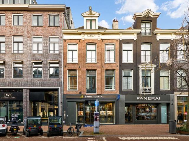 Appartement te huur Museumkwartier, Pieter Cornelisz. Hooftstraat in Amsterdam voor € 3.500
