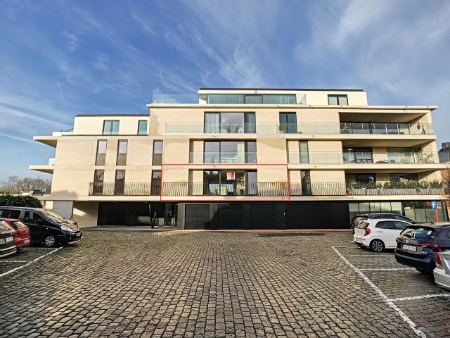 Appartement te huur met 2 slaapkamers en garage in Veurne