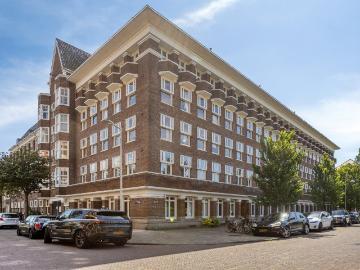 Appartement te huur Minervaplein in Amsterdam voor € 3.400
