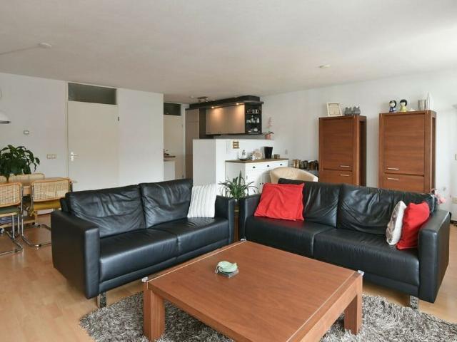 Appartement te huur: Naarderstraat 28 B 1211 AL Hilversum