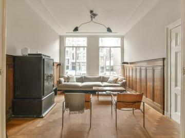 Appartement te huur Oudezijds Achterburgwal 194 1 in Amsterdam voor € 5.000