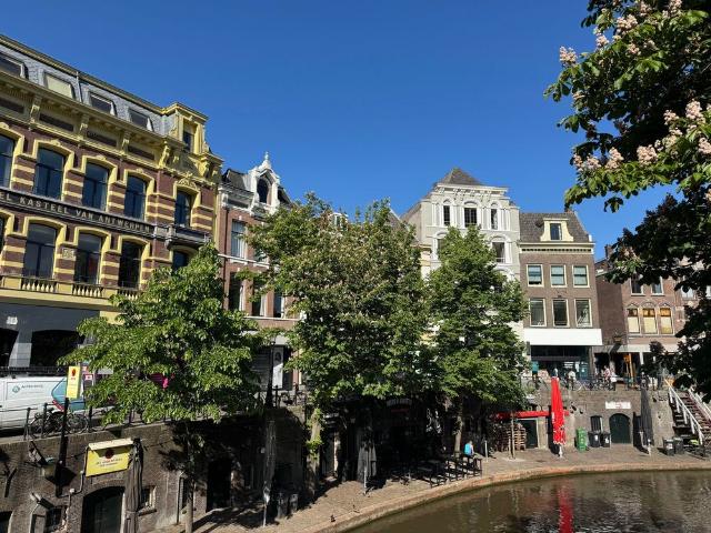Appartement te huur: Oudegracht 127 1 3511 AH Utrecht
