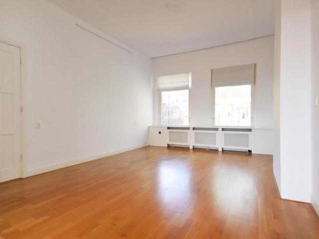 Appartement te huur: Oostduinlaan 111 2596 JJ Den Haag