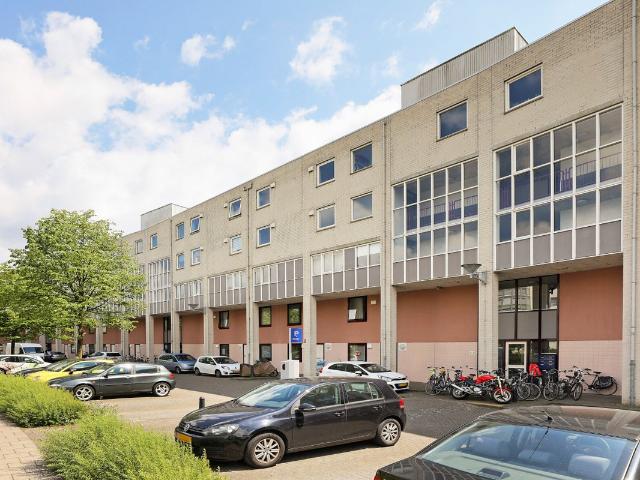 Appartement te huur Aartsbisschop Romerostraat 129 in Utrecht voor € 2.057